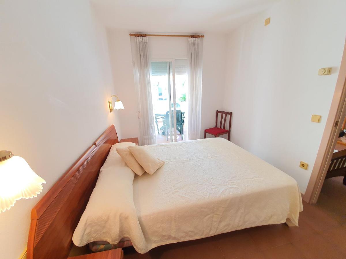 Apartamento Royal Marine Deluxe โรเซส ภายนอก รูปภาพ