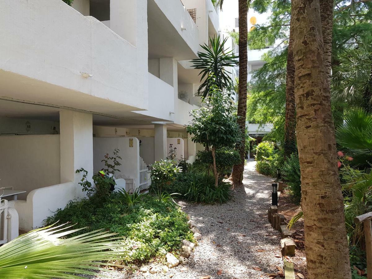 Apartamento Royal Marine Deluxe โรเซส ภายนอก รูปภาพ
